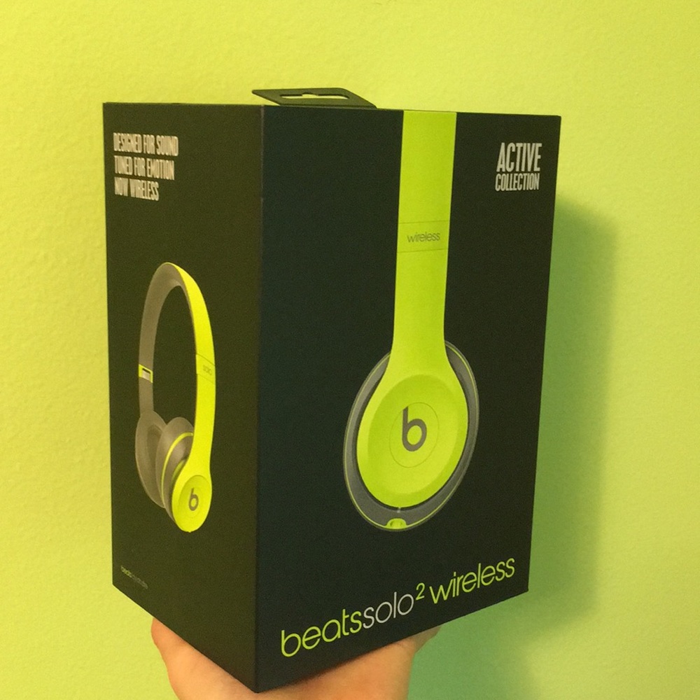 Beats solo 2 wireless